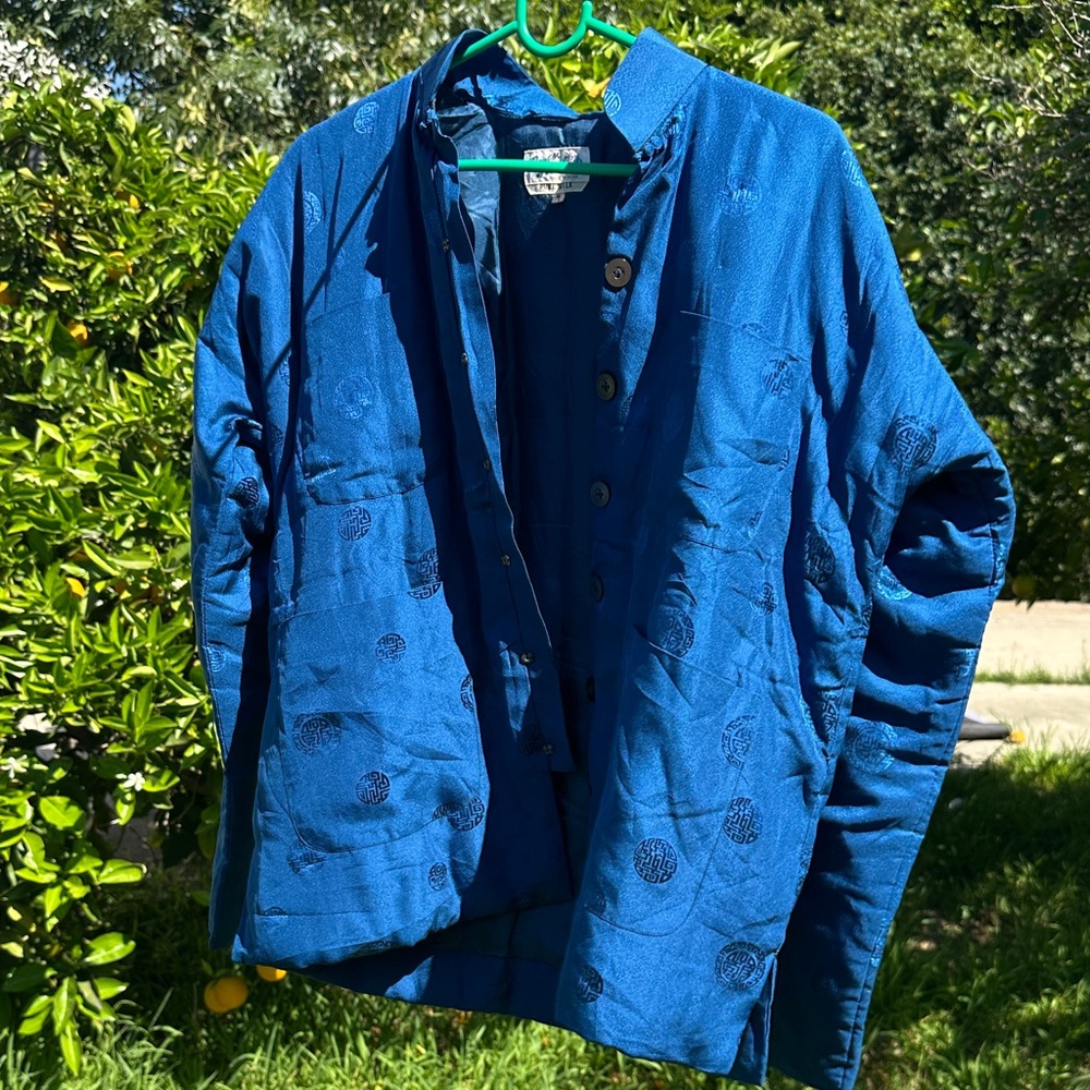 Vintage 70s 100% Silk Jacket Quilted with Mandarin Collar